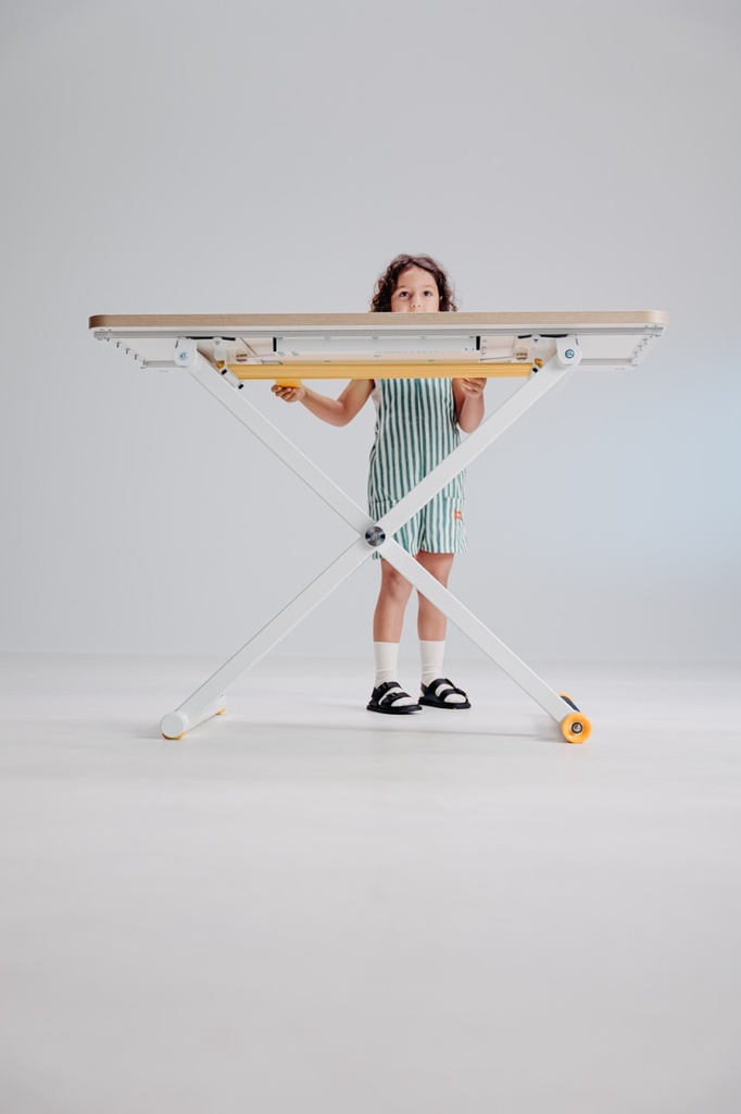 Höhenverstellbarer Tisch