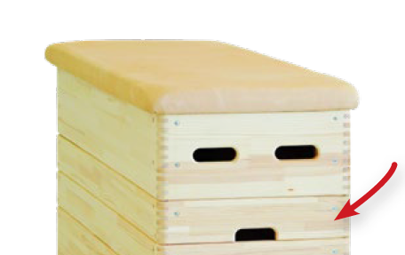 [107131] Stirnseitige Aussparung